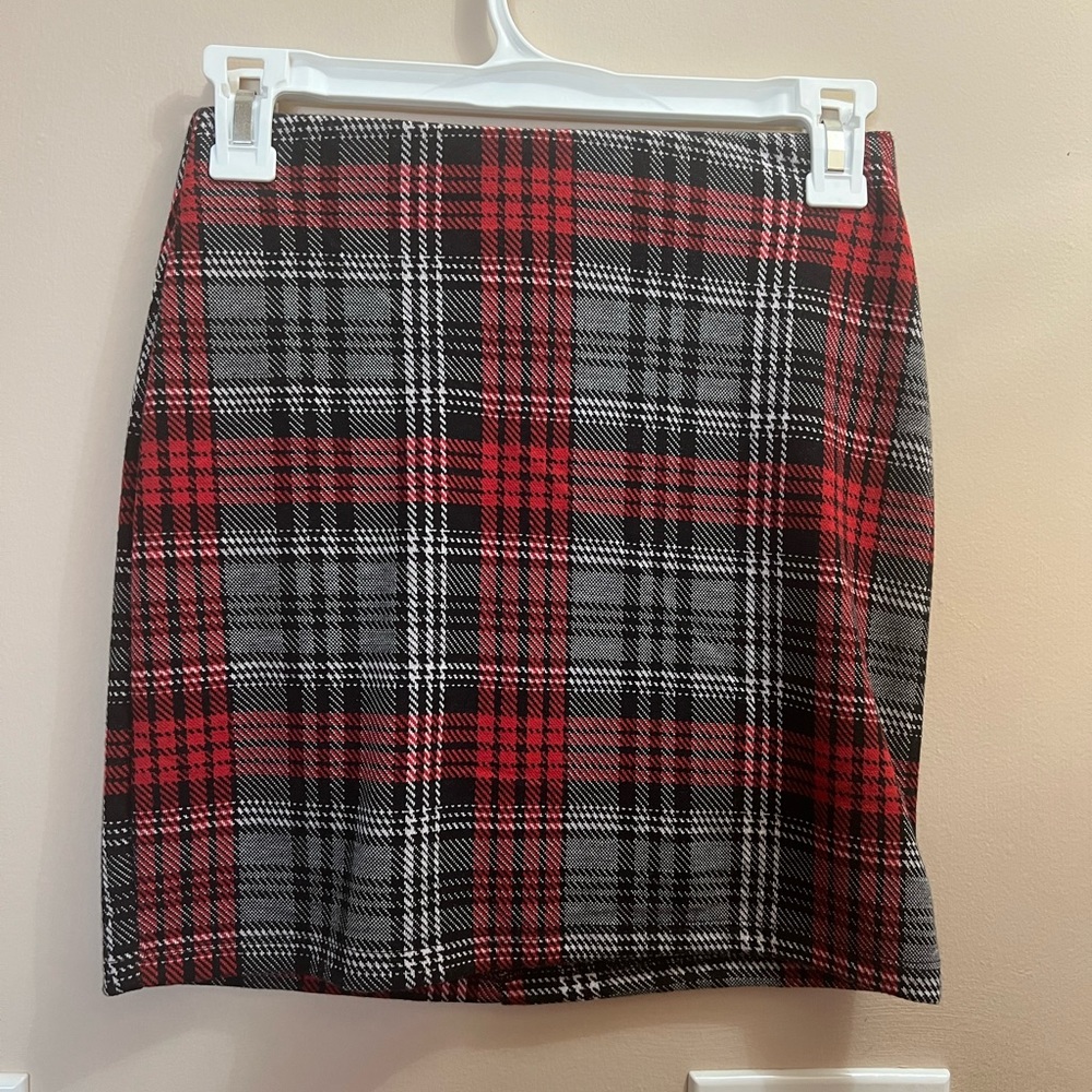 Forever 21 plaid skirt size small